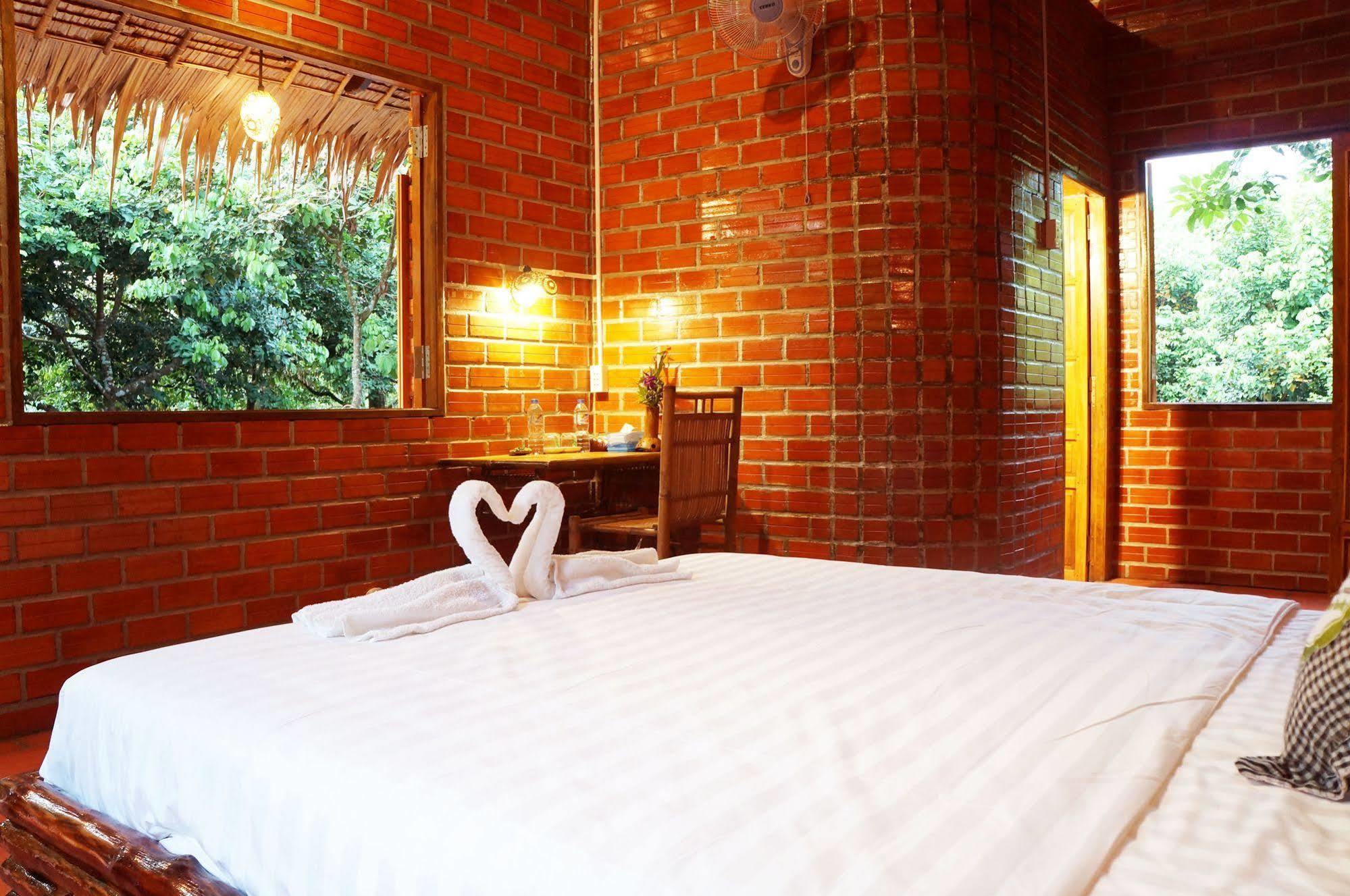 Mekong Rustic Lodge Cai Lậy Exterior foto